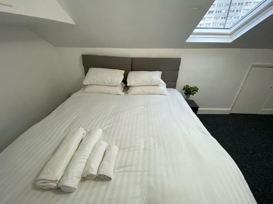 2 Bedroom Flat In London Exterior photo
