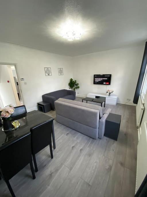 2 Bedroom Flat In London Exterior photo