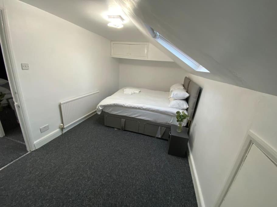 2 Bedroom Flat In London Exterior photo